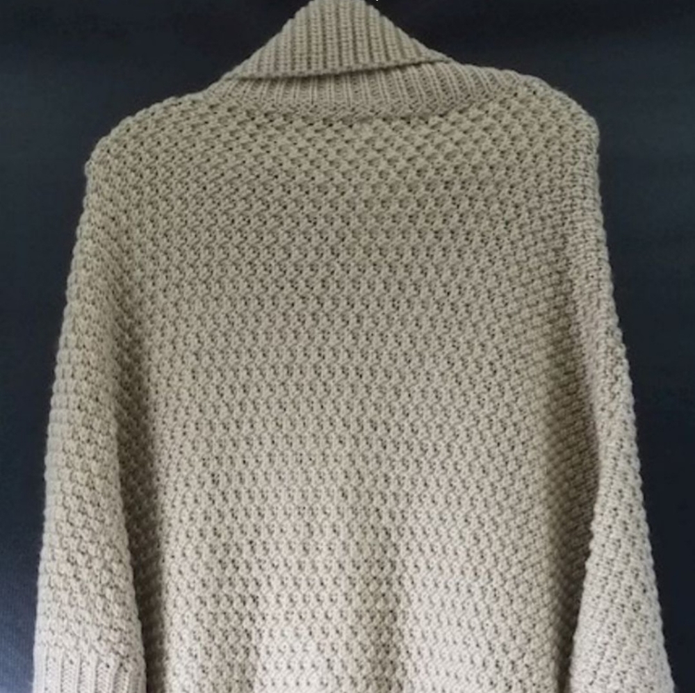 Calvin Klein Sweater